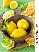 Lemons. Стоковое фото, агентство Ingram Publishing / Фотобанк Лори