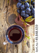 Grape juice. Стоковое фото, агентство Ingram Publishing / Фотобанк Лори