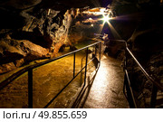 Red cave. Old nature construction. Стоковое фото, агентство Ingram Publishing / Фотобанк Лори