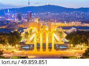 Plaza de Espana Dusk niew, Barcelona,Spain. Стоковое фото, агентство Ingram Publishing / Фотобанк Лори