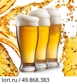 Beer in glasses isolated on white background. Стоковое фото, агентство Ingram Publishing / Фотобанк Лори