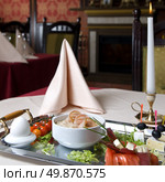 English breakfast on the plate in restaurant. Стоковое фото, агентство Ingram Publishing / Фотобанк Лори