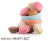 Colorful French Macarons on the white background. Стоковое фото, агентство Ingram Publishing / Фотобанк Лори