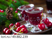 christmas wine. Стоковое фото, агентство Ingram Publishing / Фотобанк Лори
