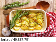potato gratin. Стоковое фото, агентство Ingram Publishing / Фотобанк Лори