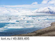 Vatnajokull Glacier Jokulsarlon lagoon Iceland. Стоковое фото, агентство Ingram Publishing / Фотобанк Лори