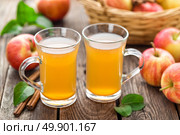 apple cider. Стоковое фото, агентство Ingram Publishing / Фотобанк Лори