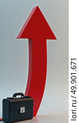 A 3D icon of a rising stock arrow with a briefcase at the base, finance and success metaphor. Стоковое AI-видео, аниматор Sergey Grishin / Фотобанк Лори