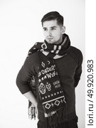 Stylish young brunet in warm scarf. Стоковое фото, агентство Ingram Publishing / Фотобанк Лори