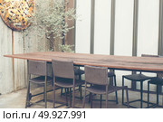 vintage Dry flowers decorated in coffee cafes. Стоковое фото, агентство Ingram Publishing / Фотобанк Лори