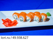 sushi rolls on white plate. food. Стоковое фото, агентство Ingram Publishing / Фотобанк Лори