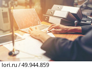 Businessman working hard concept. Стоковое фото, агентство Ingram Publishing / Фотобанк Лори