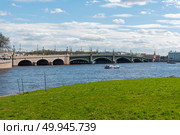 Троицкий мост через Неву со стороны Кронверкского пролива. Санкт-Петербург. Редакционное фото, фотограф Александр Щепин / Фотобанк Лори