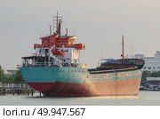 cargo ship in the sea. Стоковое фото, агентство Ingram Publishing / Фотобанк Лори