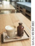 hot coffee latte with organic sugar. Стоковое фото, агентство Ingram Publishing / Фотобанк Лори