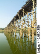 structure of longest wooden bridge in old image. Стоковое фото, агентство Ingram Publishing / Фотобанк Лори