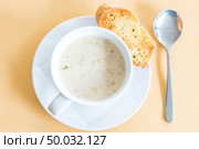 Corn Soup with garlic bread. Стоковое фото, агентство Ingram Publishing / Фотобанк Лори