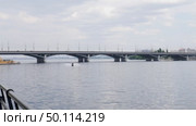 Voronezh, Russia, June 17, 2025: Chernavsky Bridge in summer in the city of Voronezh in the area of ​​Petrovskaya Embankment. Стоковое видео, видеограф Катерина Белякина / Фотобанк Лори