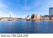 Boston Zakim bridge at Boston downtown MA USA. Стоковое фото, агентство Ingram Publishing / Фотобанк Лори