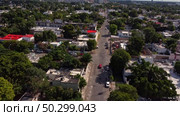 Aerial View Of Street In Merida With Solar Panels Rooftop. Стоковое видео, видеограф Поскребышев Михаил / Фотобанк Лори