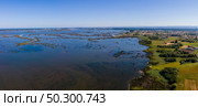 Aerial View of Ribeira das Teixugueiras near the Aveiro Lagoon at Pardilho, Aveiro, Portugal. Стоковое фото, агентство Ingram Publishing / Фотобанк Лори