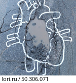 Heart disease concept and cardiology illness as a broken anatomy and damaged vascular system. Стоковое фото, агентство Ingram Publishing / Фотобанк Лори