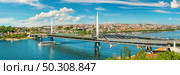 Golden Horn in Istanbul and view of Suleymaniye Mosque. Стоковое фото, агентство Ingram Publishing / Фотобанк Лори
