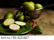 close up guava fruits plate. Стоковое фото, агентство Ingram Publishing / Фотобанк Лори