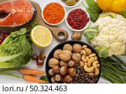 flay lay natural healthy food. Стоковое фото, агентство Ingram Publishing / Фотобанк Лори