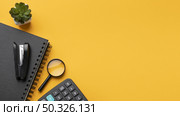 flat lay office desk assortment with copy space. Resolution and high quality beautiful photo. flat lay office desk assortment with copy space. High quality beautiful photo concept. Стоковое фото, агентство Ingram Publishing / Фотобанк Лори