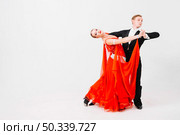 couple ballroom dance pose. Стоковое фото, агентство Ingram Publishing / Фотобанк Лори