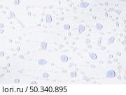 violet drops water. Стоковое фото, агентство Ingram Publishing / Фотобанк Лори