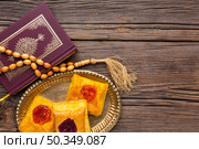 top view islamic new year pastries. Стоковое фото, агентство Ingram Publishing / Фотобанк Лори