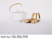 healthy condiment tea arrangement. Стоковое фото, агентство Ingram Publishing / Фотобанк Лори