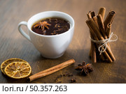 tea cinnamon. Стоковое фото, агентство Ingram Publishing / Фотобанк Лори