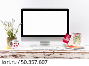 workplace with empty screen child s drawings. Стоковое фото, агентство Ingram Publishing / Фотобанк Лори