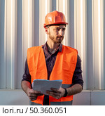 front view constructor with schematic. Стоковое фото, агентство Ingram Publishing / Фотобанк Лори