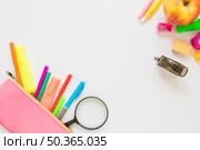 stationery apple laid corners. Стоковое фото, агентство Ingram Publishing / Фотобанк Лори