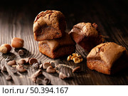 arrangement delicious sweet cakes 3. Стоковое фото, агентство Ingram Publishing / Фотобанк Лори