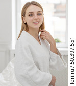 woman beauty clinic beauty treatment 2. Стоковое фото, агентство Ingram Publishing / Фотобанк Лори