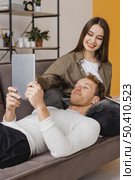 man making plans renovate home together. Стоковое фото, агентство Ingram Publishing / Фотобанк Лори