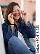 casual chubby girl denim outdoors 6. Стоковое фото, агентство Ingram Publishing / Фотобанк Лори