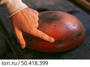 close up hand touching old item. Стоковое фото, агентство Ingram Publishing / Фотобанк Лори
