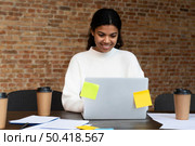 corporate workers brainstorming together 4. Стоковое фото, агентство Ingram Publishing / Фотобанк Лори