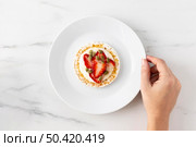 delicious healthy snack with rice cake 2. Стоковое фото, агентство Ingram Publishing / Фотобанк Лори