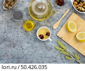 flat lay medicinal spices herbs 6. Стоковое фото, агентство Ingram Publishing / Фотобанк Лори