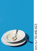 dirty plate with leftover sauce copy space. Стоковое фото, агентство Ingram Publishing / Фотобанк Лори
