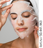 portrait woman with face beauty mask. Стоковое фото, агентство Ingram Publishing / Фотобанк Лори
