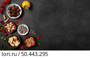 chinese new year concept with mandarine. Стоковое фото, агентство Ingram Publishing / Фотобанк Лори