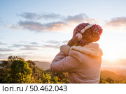 Happy women wake up and listen music in the morning. Стоковое фото, агентство Ingram Publishing / Фотобанк Лори